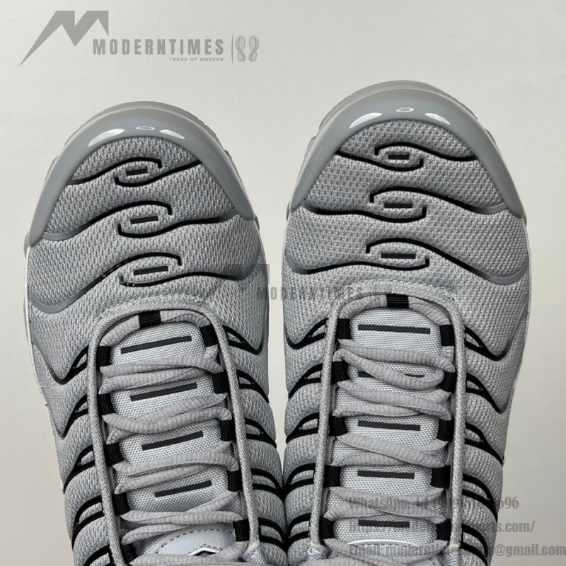 Nike Air Max Plus White Pure Platinum TN sneakers with monochrome streetwear design