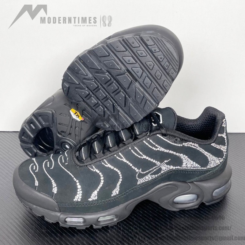 Swarovski x Nike Air Max Plus Moonlight Black Crystal FZ4237-001 reflective TN sneakers for streetwear outfits