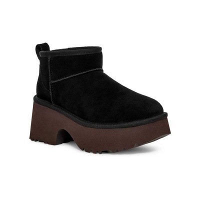 UGG クラシック ウルトラ ミニ ニューハイツ：快適さと大胆な厚底デザインの融合