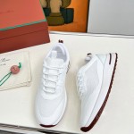 Loro Piana FAM1718-1000 weiße Ledersneaker Loro Piana FAM1718-1000 weiße Sneaker Vorderansicht mit roten Details