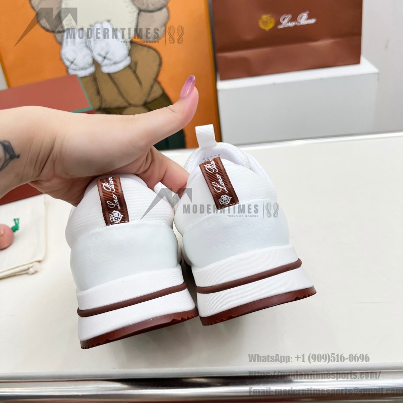 Loro Piana FAM1718-1000 weiße Ledersneaker Loro Piana FAM1718-1000 weiße Sneaker Vorderansicht mit roten Details