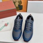 Loro Piana FAM1718-F3DW marineblaue Ledersneaker Loro Piana FAM1718-F3DW marineblaue Sneaker Vorderansicht mit grauen und braunen Details