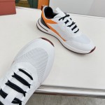 Loro Piana FAM1718-1000 weiße Ledersneaker Loro Piana FAM1718-1000 weiße Sneaker Vorderansicht mit roten Details