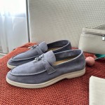 Loro Piana サマーチャームズ ウォーク ローファー FAE5444-W13O ブルーフローライト 女性用 コンフォートシューズ 正面ビュー