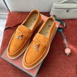 Loro Piana サマーチャームズ ウォーク ローファー FAE5444-E424 サドルブラウン 女性靴 Loro Piana サマーチャームズ ウォーク ローファー FAE5444-E424 サドルブラウン 女性用 コンフォートシューズ 正面ビュー