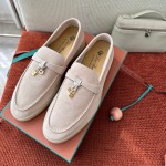 Loro Piana サマーチャームズ ウォーク ローファー FAE5444-30AT フラワリングチェリー 女性用 コンフォートシューズ 正面ビュー