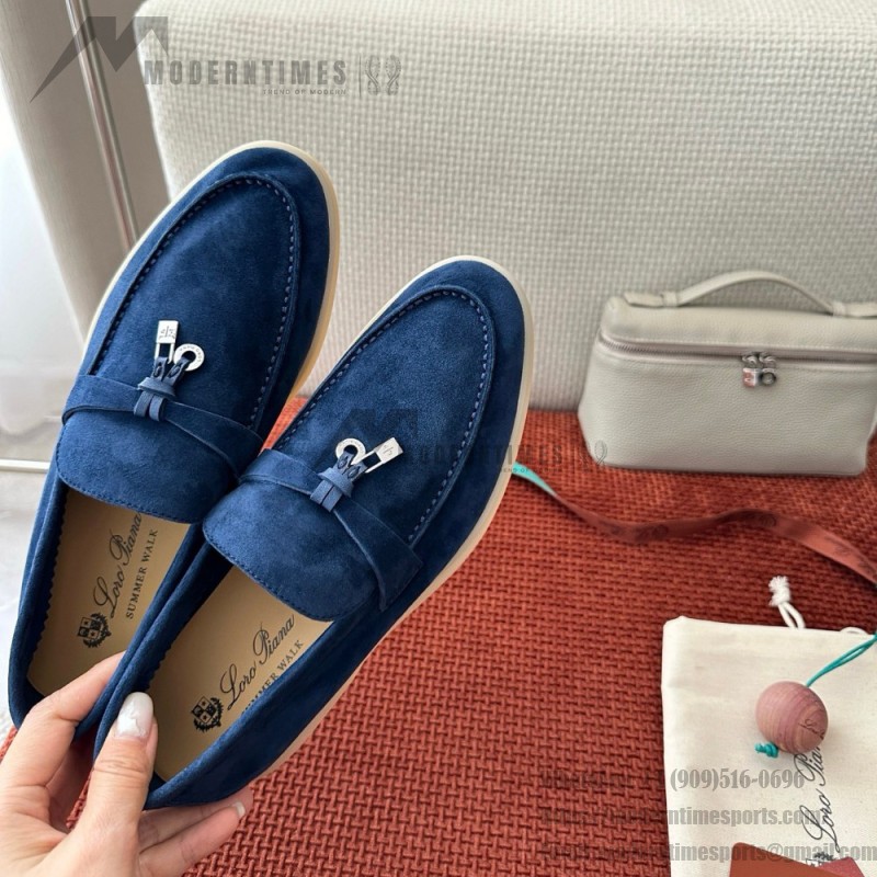 Loro Piana サマーチャームズ ウォーク ローファー FAE5444-W13O ブルーフローライト 女性用 コンフォートシューズ 正面ビュー