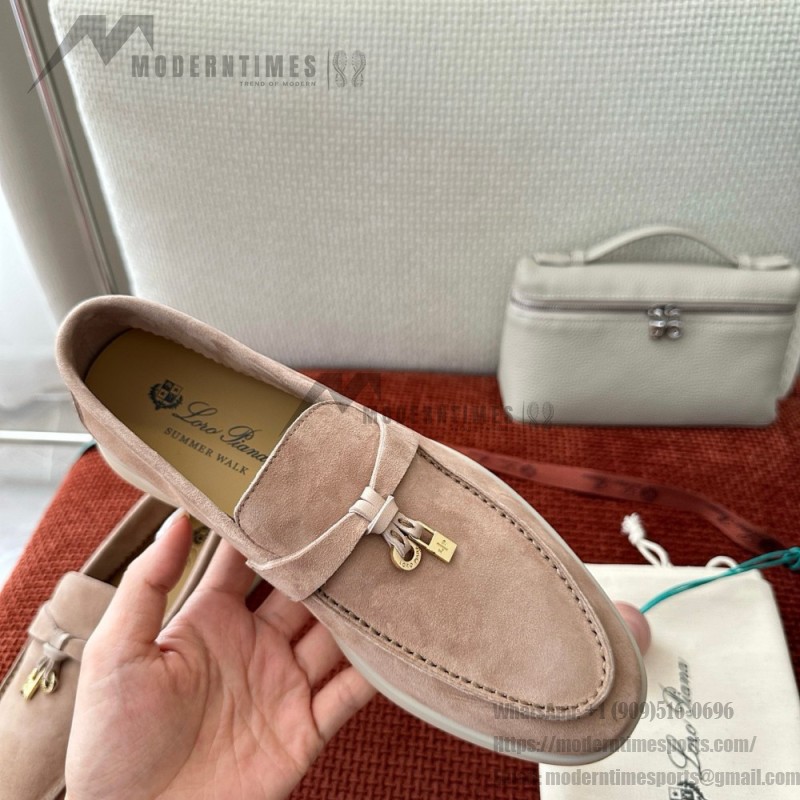 Loro Piana サマーチャームズ ウォーク ローファー FAE5444-30AT フラワリングチェリー 女性用 コンフォートシューズ 正面ビュー