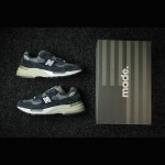 New Balance M992GG Navy Blue & Dark Grey Lifestyle Running Shoes New Balance M992GG Navy Blue and Dark Grey Sneakers Front View